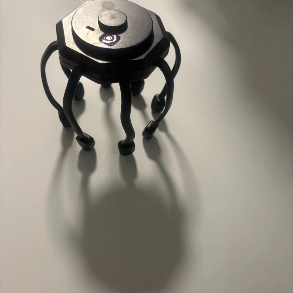Black VR Spider-Like - Picture 7 of 11